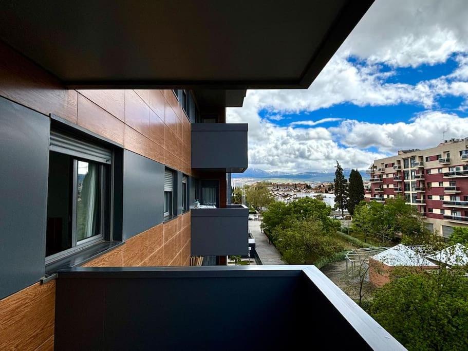 Apartamento Forum - Ciencias กรานาดา ภายนอก รูปภาพ